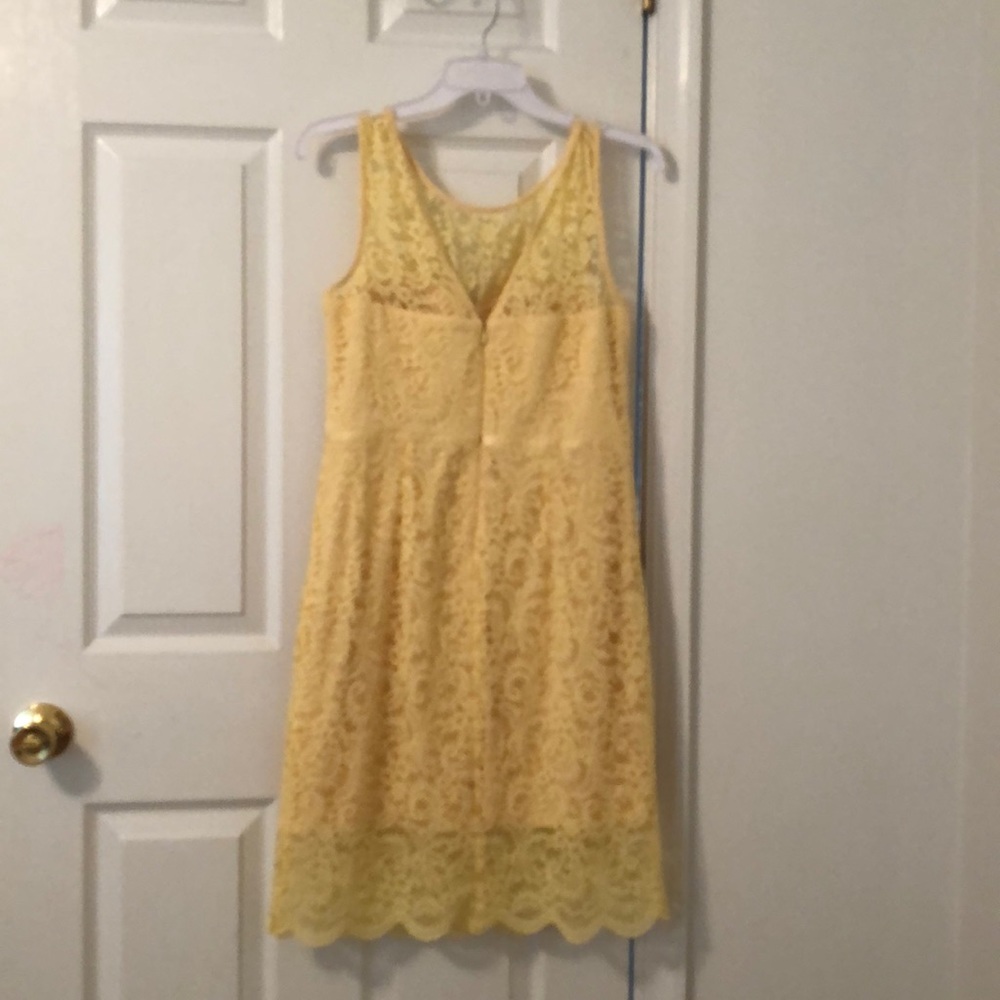 Jessica Simpson yellow lace dress - Picture 3 of 3